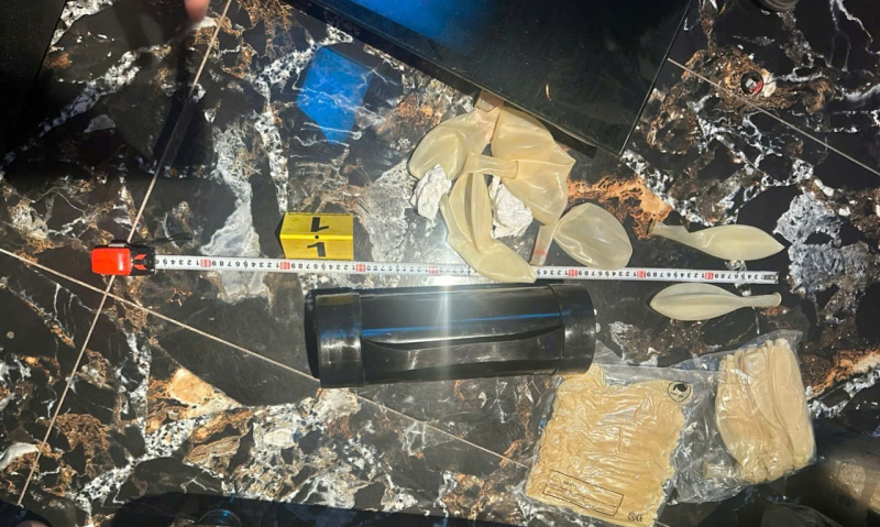 Triệt phá cơ sở  90’s House buôn bán “khí cười”, thu lợi bất chính hàng chục tỷ đồng -2