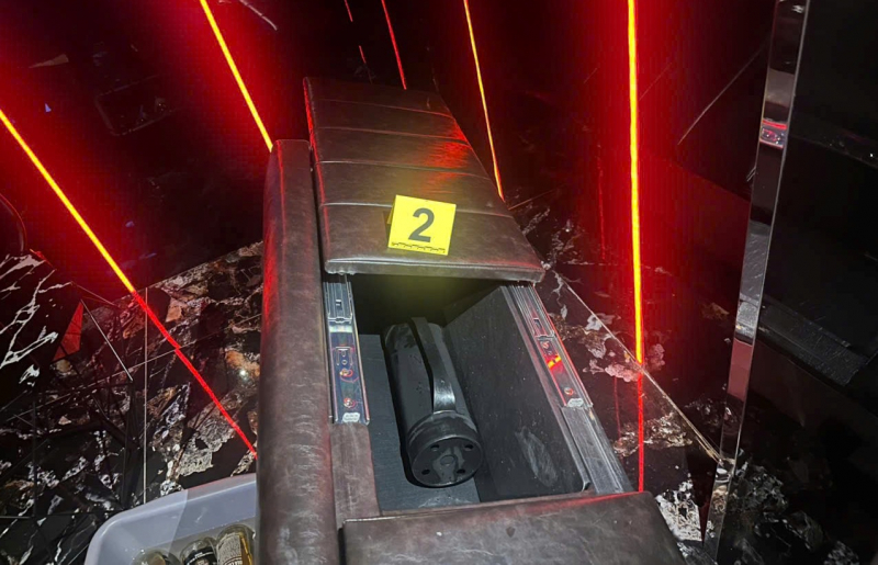 Triệt phá cơ sở  90’s House buôn bán “khí cười”, thu lợi bất chính hàng chục tỷ đồng -0