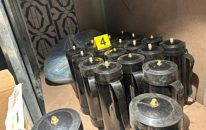 Triệt phá cơ sở  90’s House buôn bán “khí cười”, thu lợi bất chính hàng chục tỷ đồng -2