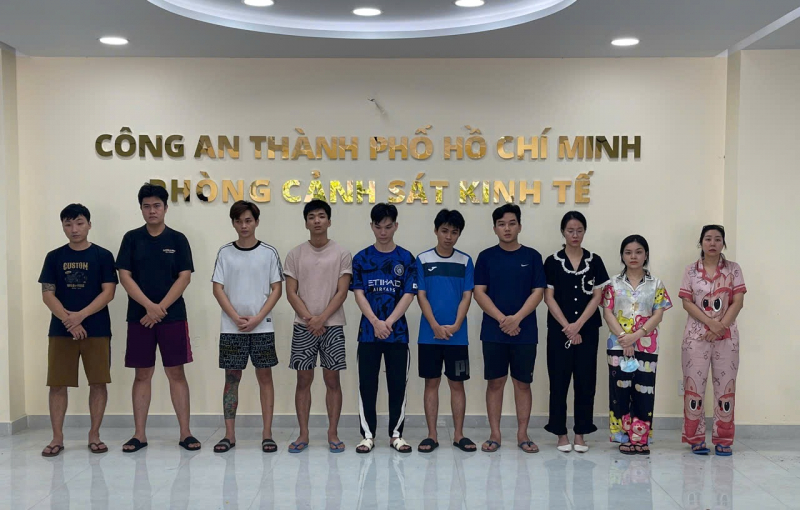 Triệt phá cơ sở  90’s House buôn bán “khí cười”, thu lợi bất chính hàng chục tỷ đồng -3