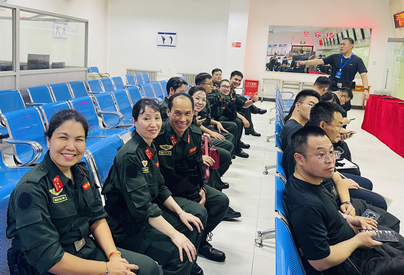 Sĩ quan công an Việt Nam xuất sắc vượt qua kỳ thi sát hạch năng lực gìn giữ hoà bình LHQ tại Trung Quốc -1