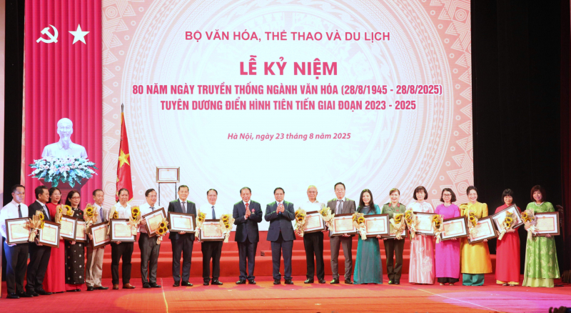 Kỷ niệm 80 năm thành lập ngành Văn hoá -0