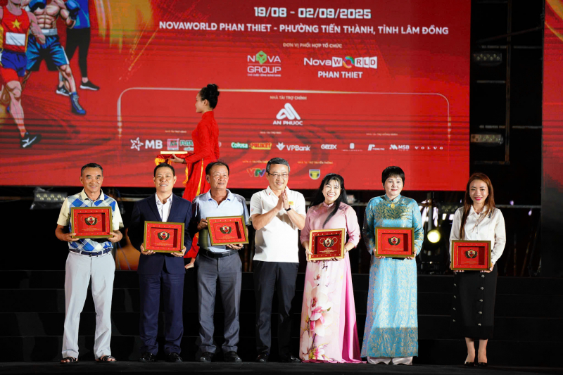 ការបើកមហោស្រពកីឡាឆ្នាំ 2025 នៅ Phan Thiet -0