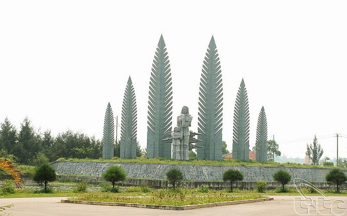 ផ្អាកទទួលភ្ញៀវជាបណ្ដោះអាសន្នទៅរមណីយដ្ឋាន Hien Luong - Ben Hai -0