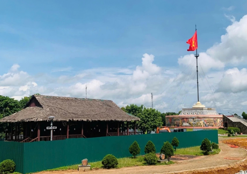 ផ្អាកទទួលភ្ញៀវជាបណ្ដោះអាសន្នទៅរមណីយដ្ឋាន Hien Luong - Ben Hai -0
