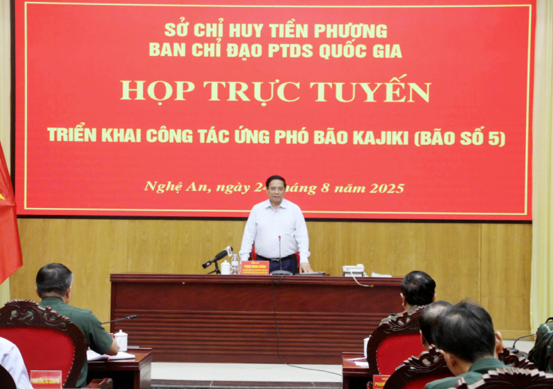Thủ tướng họp khẩn ứng phó bão số 5: Bảo vệ tính mạng nhân dân là mục tiêu cao nhất -0