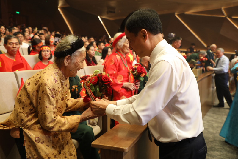 Chương trình “Sao Độc lập” năm 2025: Hào hùng, khơi dậy khát vọng tương lai -0