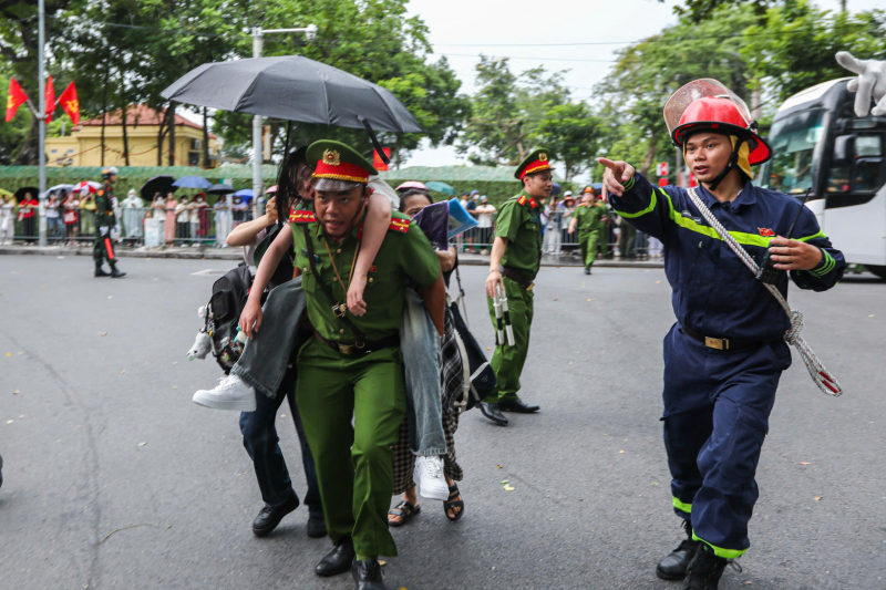 Đảm bảo tuyệt đối an ninh, an toàn tổng hợp luyện diễu binh, diễu hành lần thứ 2, diễn ra vào tối 24/8, tại Quảng trường Ba Đình -0
