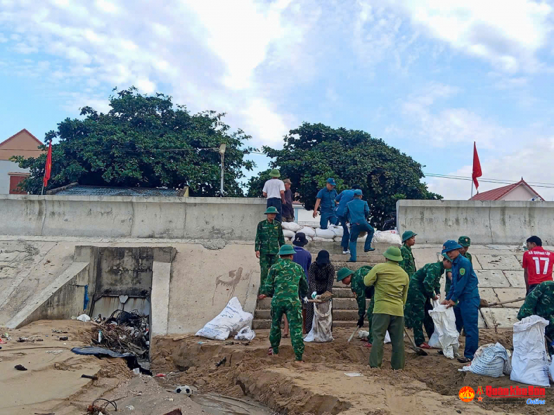 Thủ tướng lập Ban Chỉ đạo tiền phương, chủ trì cuộc họp ứng phó bão số 5 tại Nghệ An -0