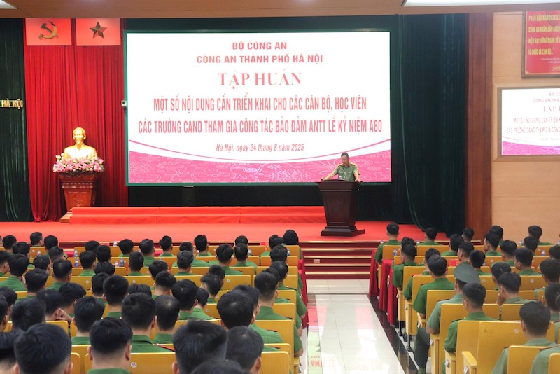 Hơn 1700 học viên từ các trường CAND tham dự buổi tập huấn công tác bảo đảm ANTT Lễ kỷ niệm A80 -0