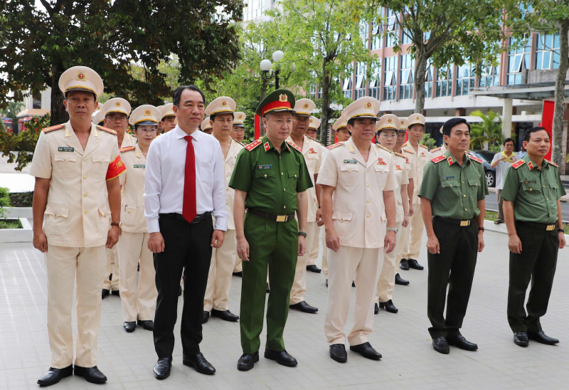 Công an Vĩnh Long giữ vững ANTT, góp phần đắc lực phục vụ nhiệm vụ phát triển kinh tế -0