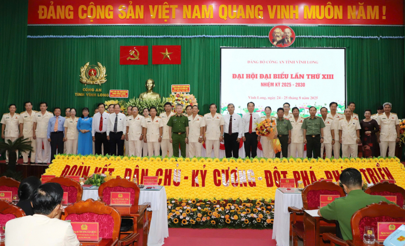 Công an Vĩnh Long giữ vững ANTT, góp phần đắc lực phục vụ nhiệm vụ phát triển kinh tế -1