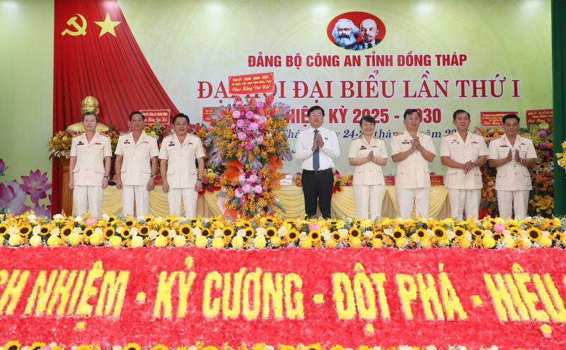 Xây dựng và lan tỏa hình ảnh chiến sĩ Công an tỉnh Đồng Tháp “Tận tâm với việc - Tận lực với dân” -0