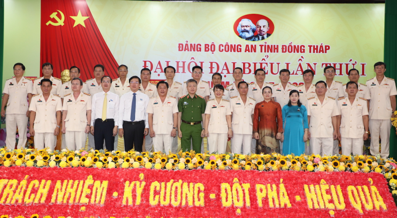 Xây dựng và lan tỏa hình ảnh chiến sĩ Công an tỉnh Đồng Tháp “Tận tâm với việc - Tận lực với dân” -0