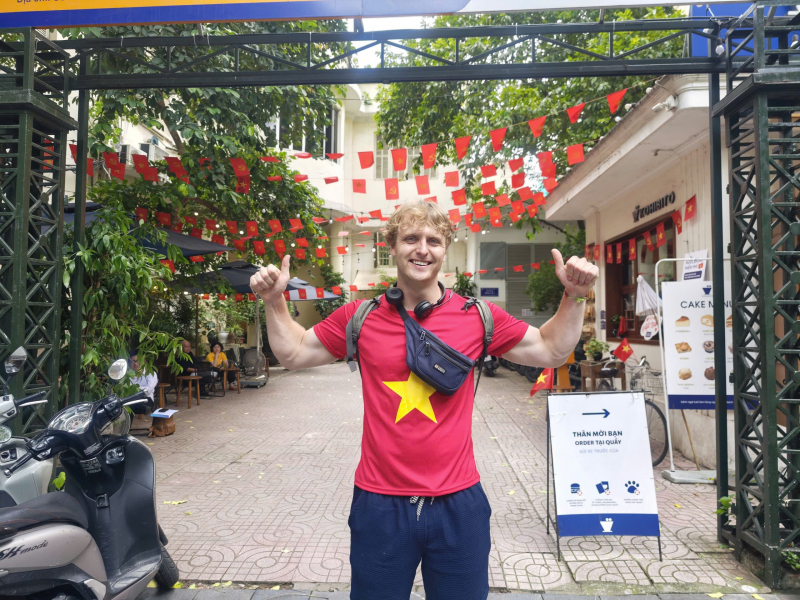 Không khí đại lễ tại Hà Nội qua cảm nhận của du khách quốc tế -0