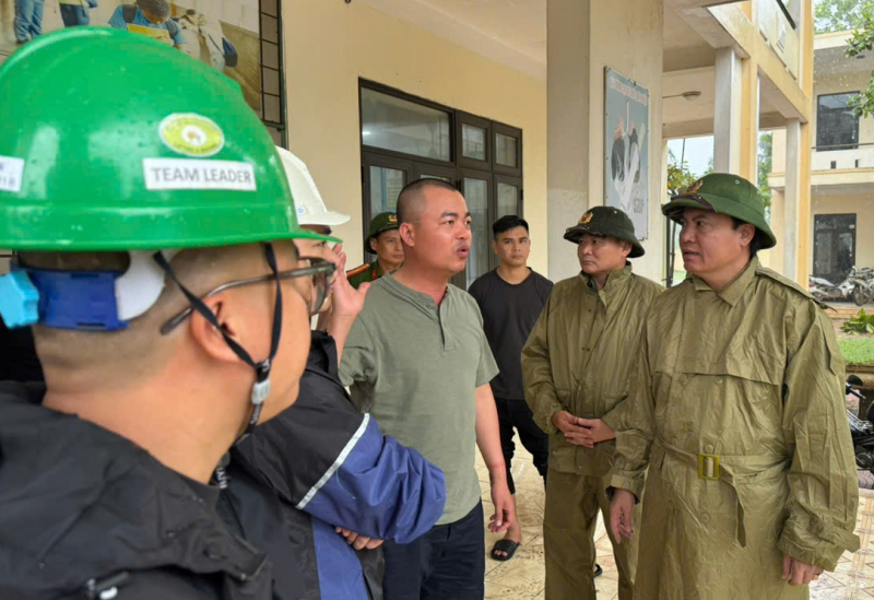 กว๋างตรีอพยพประชาชนออกจากพื้นที่เสี่ยงภัย หลีกเลี่ยงภัยจากพายุ -0
