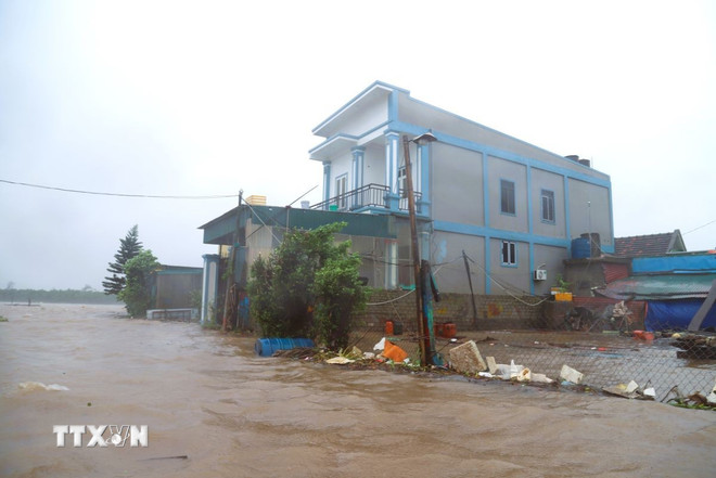 Thủ tướng yêu cầu khắc phục nhanh nhất hậu quả bão số 5, ứng phó mưa lũ sau bão -0