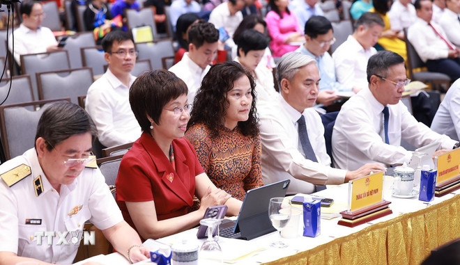 ''Hoàn thành xóa nhà tạm, nhà dột nát là công trình đặc biệt của ý Đảng, lòng dân'' -0