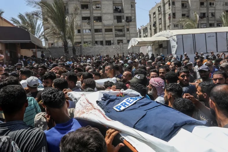 Israel không kích bệnh viện Gaza khiến nhiều nhà báo thiệt mạng, quốc tế phản ứng dữ dội -0