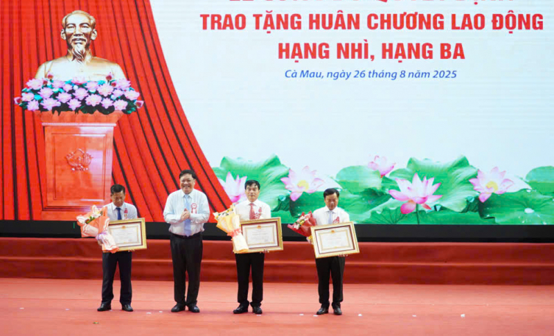 Cà Mau tổ chức Lễ kỷ niệm 80 năm Cách mạng tháng Tám và Quốc khánh 2/9 -0