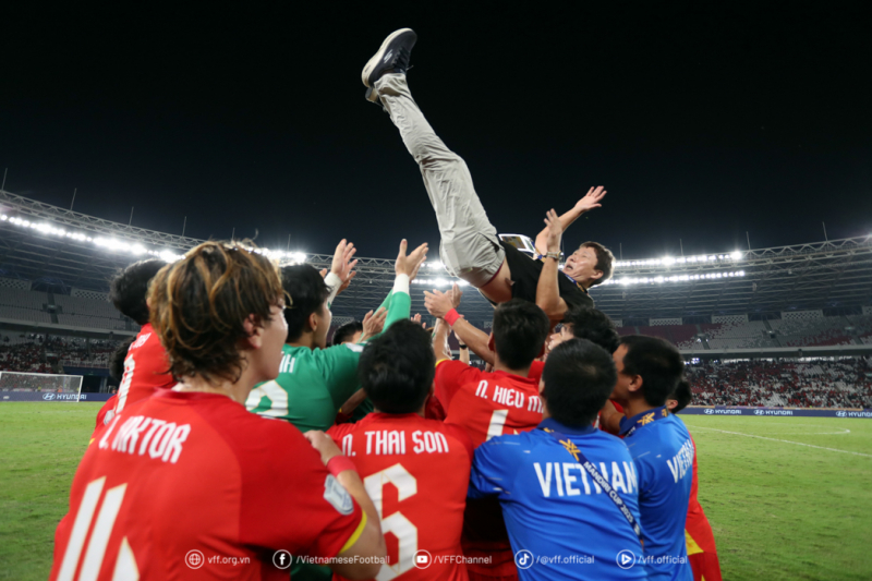 vff-wm-2-4.jpg -០