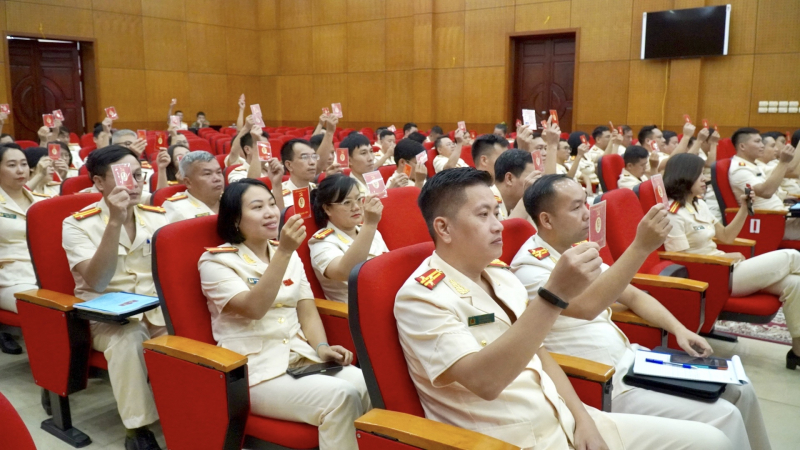 Tham mưu chiến lược, xây dựng hoàn thiện nhanh hạ tầng số trong CAND -0