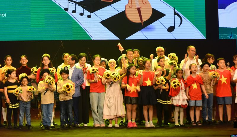 Ấn tượng chương trình nghệ thuật kỷ niệm 65 năm thiết lập quan hệ ngoại giao Việt Nam – Cuba -0