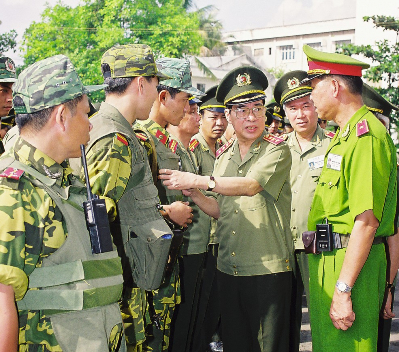 Chút kỷ niệm về Bộ trưởng Lê Minh Hương -0