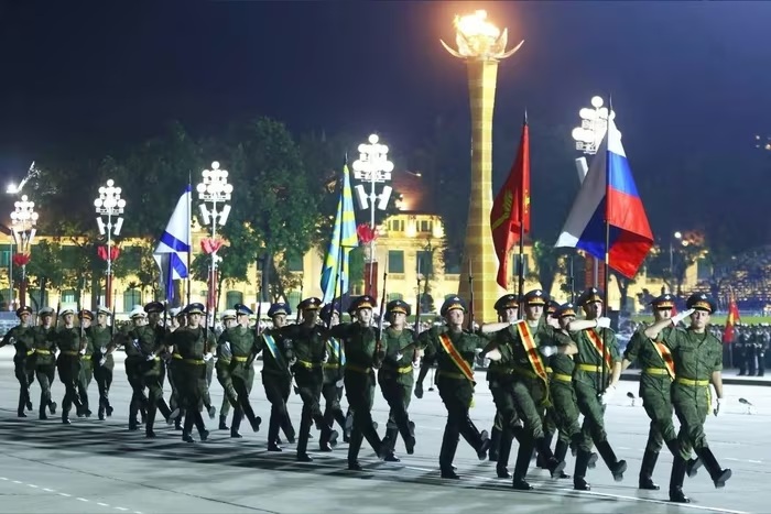 Lịch sử ít biết về những “chú voi” của quân đội Nga diễu binh trên Quảng trường Ba Đình -0