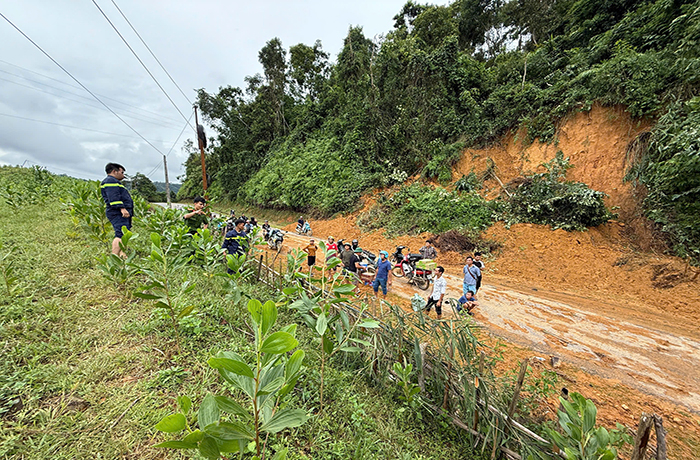 Cương quyết không để người dân 2 xã Yên Nhân, Bát Mọt đói và khát -0