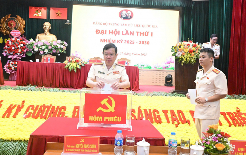 Trung tâm Dữ liệu quốc gia quyết liệt, thực hiện có hiệu quả các nhiệm vụ công tác -0