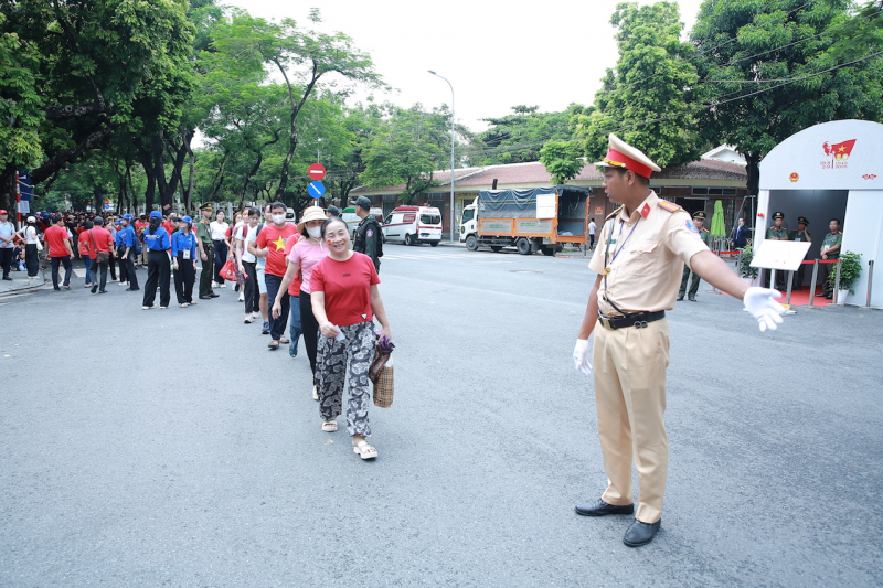 Lực lượng CAND bảo đảm ANTT Lễ sơ duyệt, tạo điều kiện cho nhân dân xem diễu binh, diễu hành -0