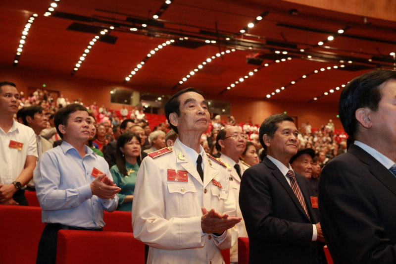 Các đại biểu Quốc hội góp là những cột mốc định hình tầm vóc Quốc hội Việt Nam -2