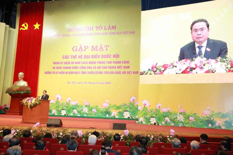 Các đại biểu Quốc hội góp là những cột mốc định hình tầm vóc Quốc hội Việt Nam -0