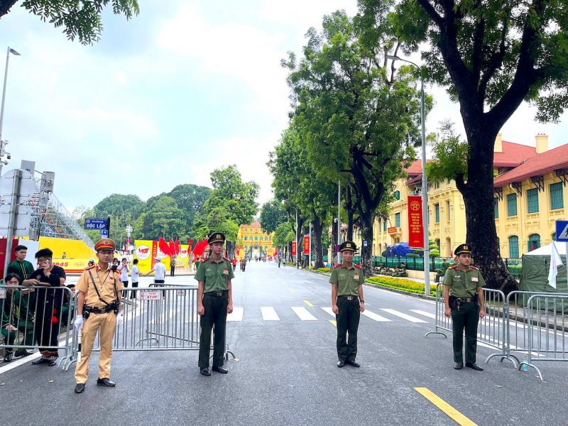 Lực lượng CAND bảo đảm ANTT Lễ sơ duyệt, tạo điều kiện cho nhân dân xem diễu binh, diễu hành -1