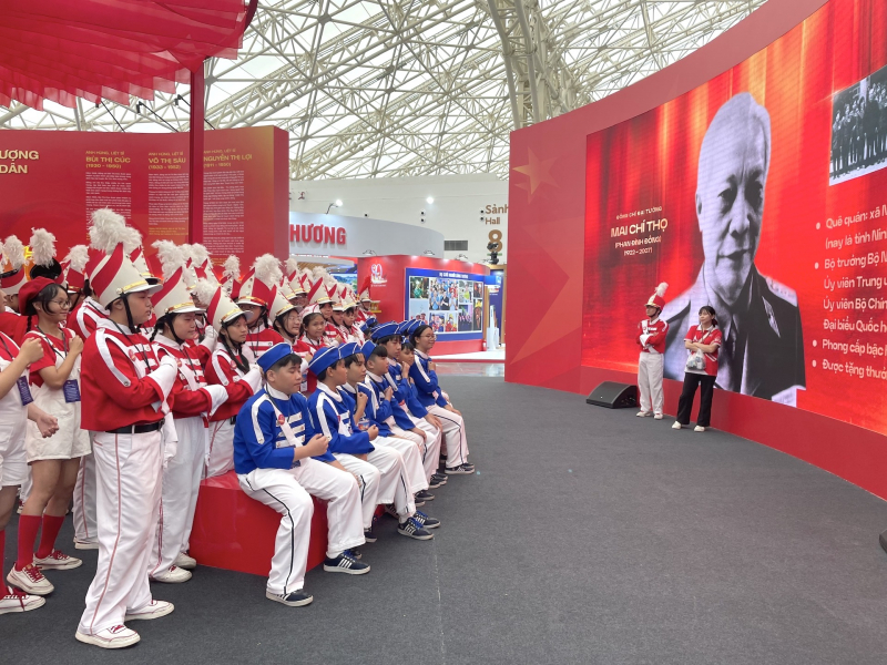 Nhiều hoạt động đặc sắc, hấp dẫn tại Triển lãm Thành tựu Đất nước -0