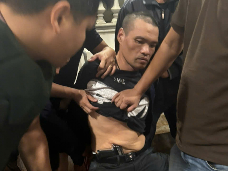 Bộ Công an khen thưởng thành tích đặc biệt xuất sắc của các đơn vị tham gia phá án ở Quảng Trị.  -0