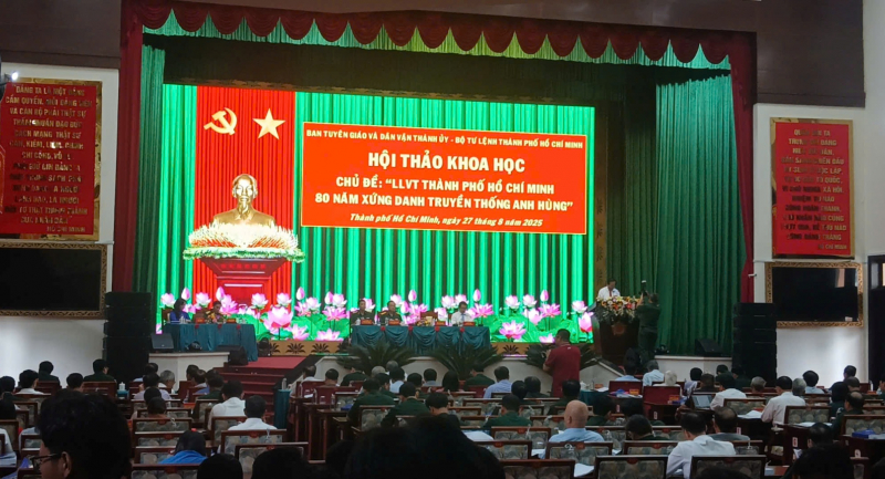 “Lực lượng vũ trang TP Hồ Chí Minh - 80 năm xứng danh truyền thống anh hùng” -0