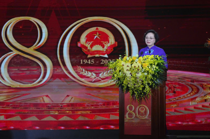 Tổng Bí thư Tô Lâm trao tặng Huân chương Lao động hạng Nhất cho Bộ Nội vụ -0