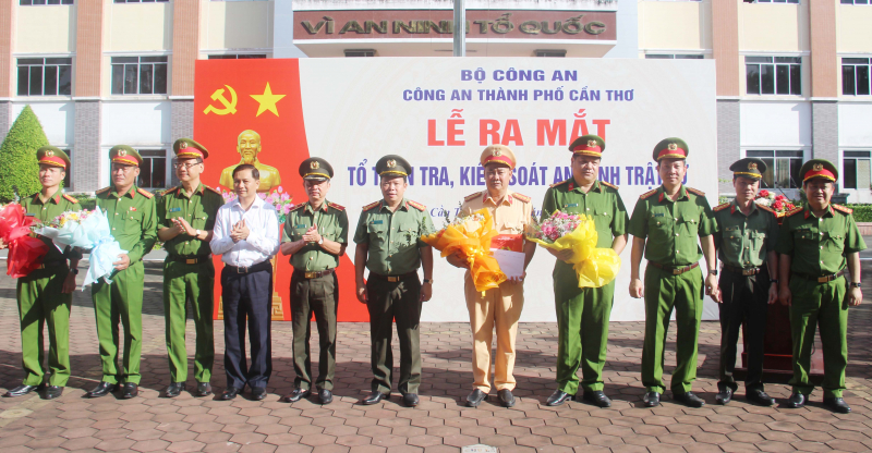 Công an TP Cần Thơ ra mắt Tố 198 xử lý tội phạm đường phố -2