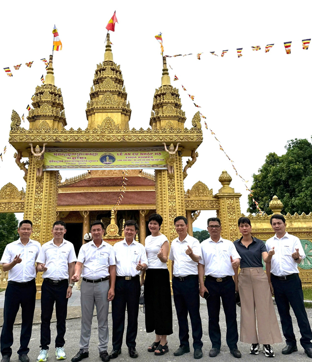 Đảng ủy Công ty cổ phần Nhiệt điện Quảng Ninh tổ chức chương trình Về nguồn năm 2025 -0