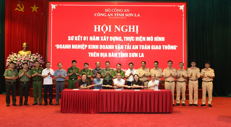 Hiệu quả mô hình “Doanh nghiệp kinh doanh vận tải an toàn giao thông” đầu tiên trên cả nước -2