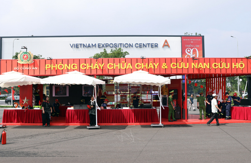 Khắc họa 80 năm CAND trong nhịp đập thời đại -0