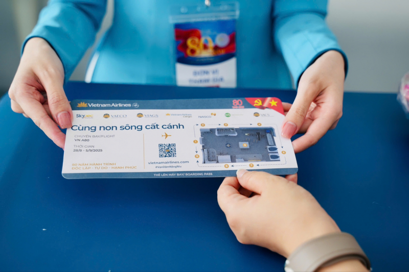 Dấu ấn Vietnam Airlines tại Triển lãm Thành tựu đất nước -0