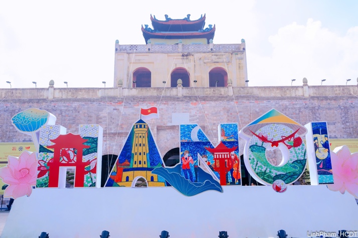  Thông điệp về một Hà Nội bản lĩnh, cởi mở, sẵn sàng vươn ra thế giới -2