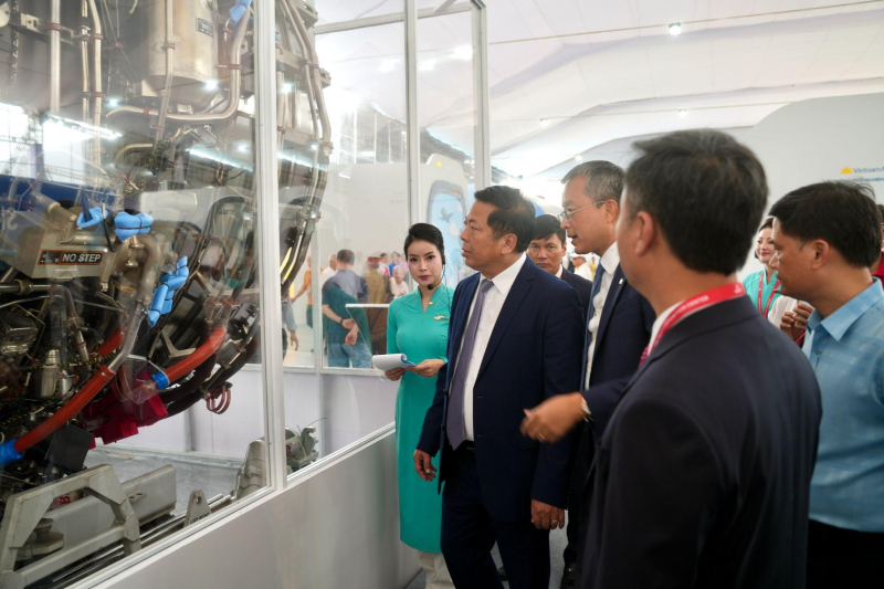 Dấu ấn Vietnam Airlines tại Triển lãm Thành tựu đất nước -0