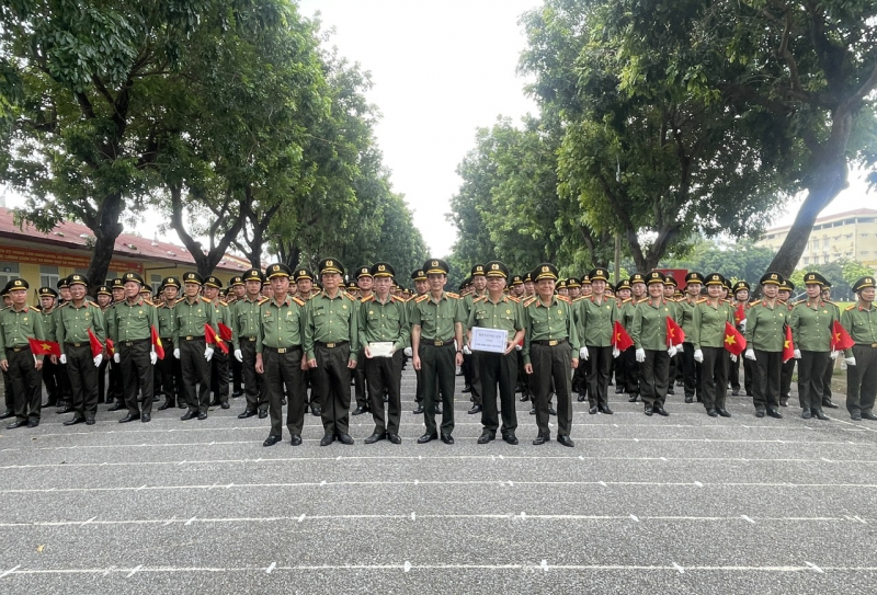 Bộ Công an động viên -0