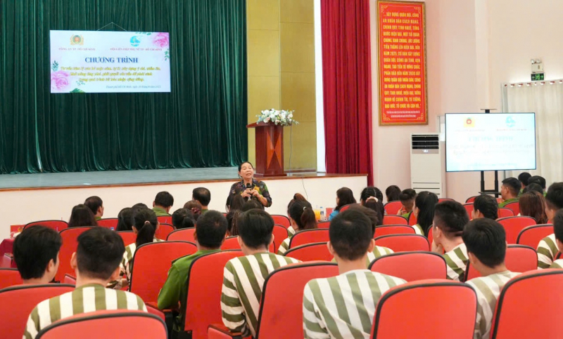 Công an TP Hồ Chí Minh tư vấn tâm lý, xóa bỏ mặc cảm cho người tái hòa nhập cộng đồng -4