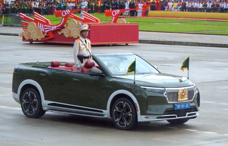 Cận cảnh các khối diễu binh hùng hậu của lực lượng CAND tại Lễ tổng duyệt A80 -0