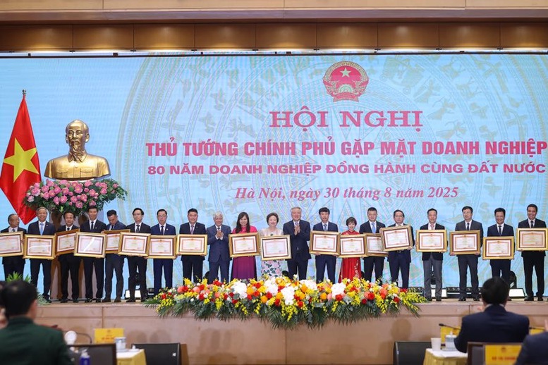 Thủ tướng gửi 3 thông điệp quan trọng sau 80 năm doanh nghiệp đồng hành cùng đất nước -0